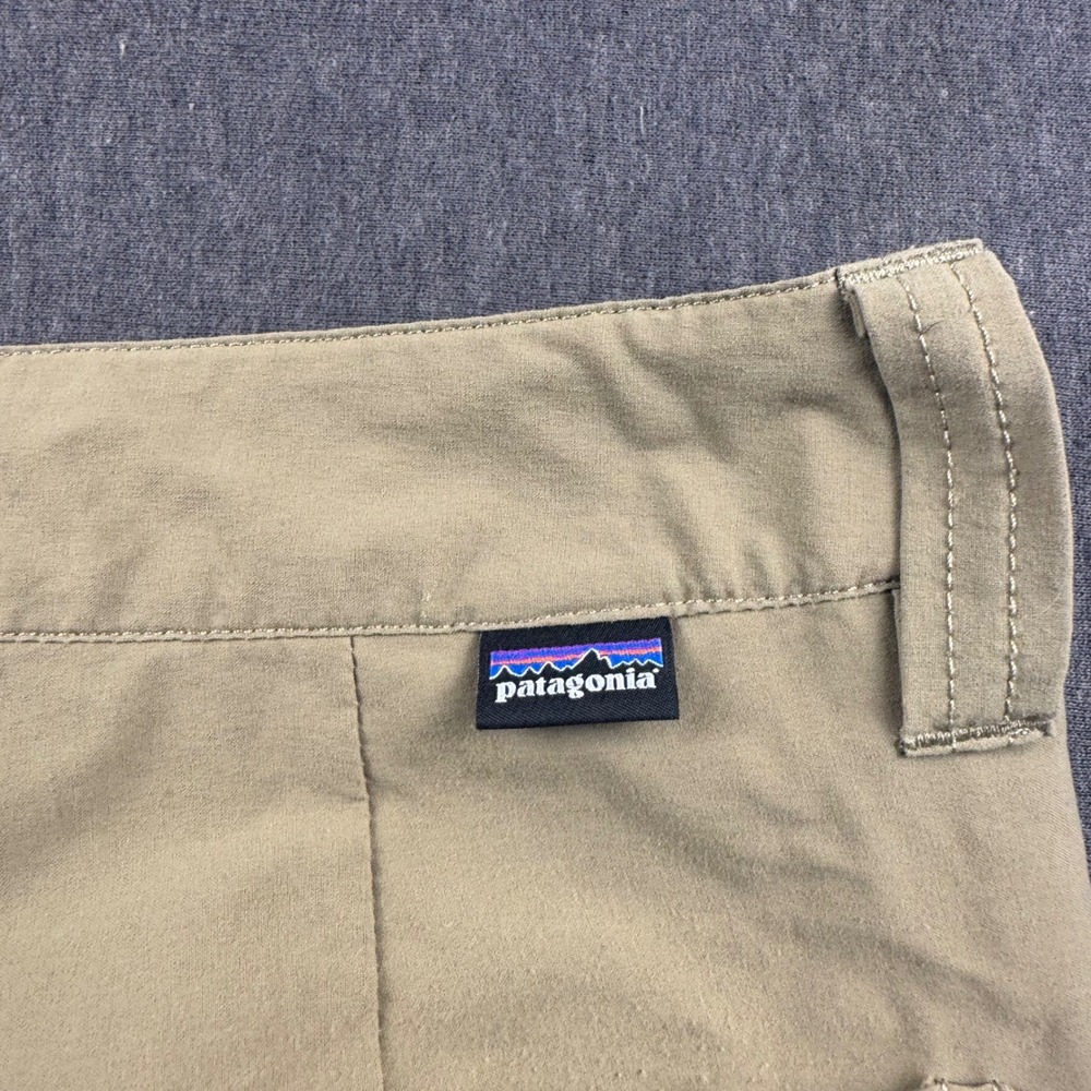 Patagonia Quandary Hiking Pants Mens 34 Khaki Tan Nylon Stretch Straight Leg